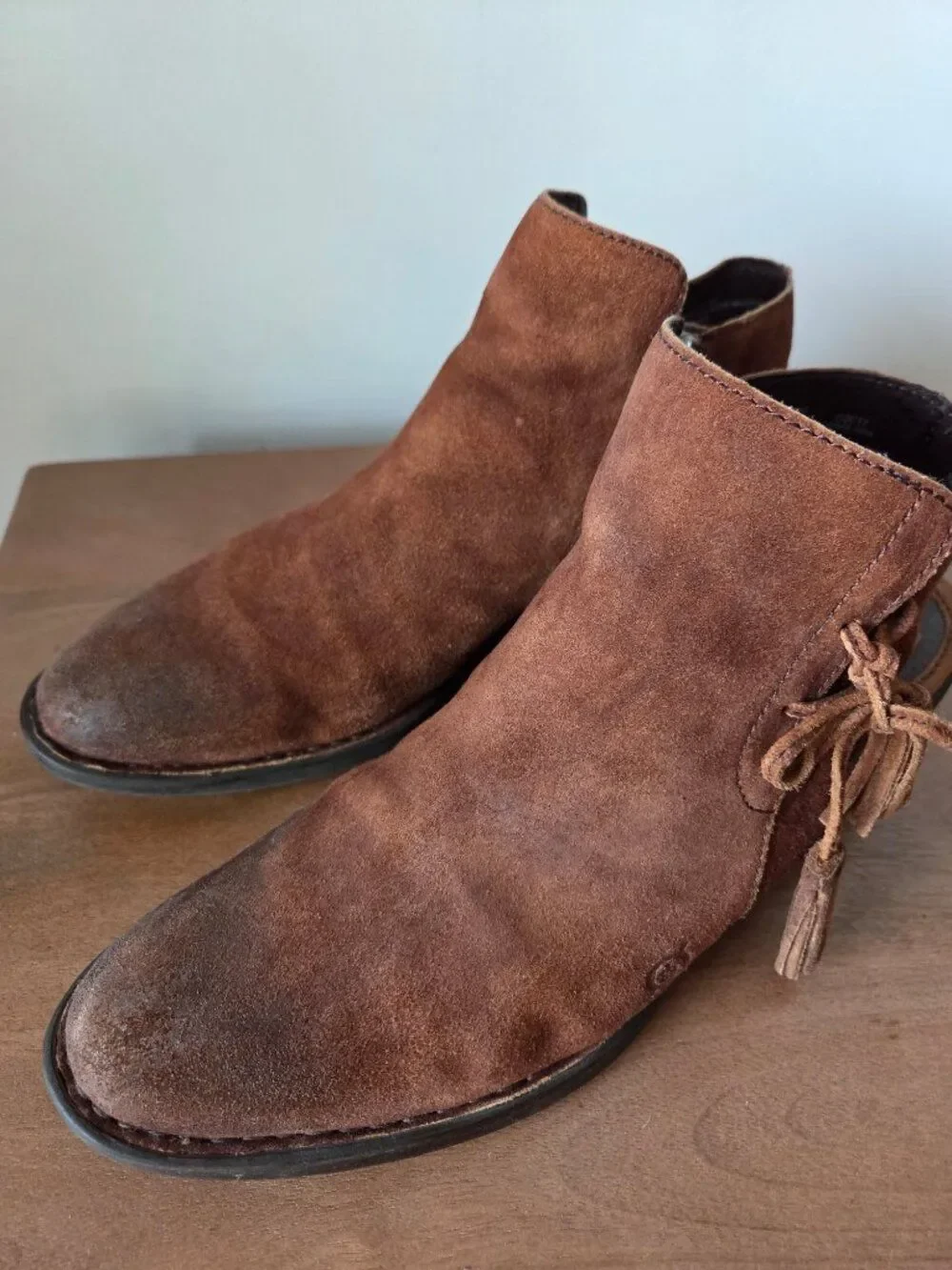 EUC BORN GENUINE LEATHER BROWN STACKED HEEL BOOTIE SHOES SIZE 9.5